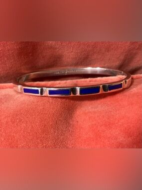SILVER & LAPIS HINGED BANGLE